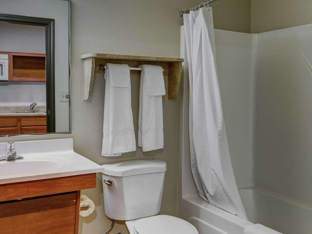 Woodspring Suites Kansas City Liberty Oda fotoğraf
